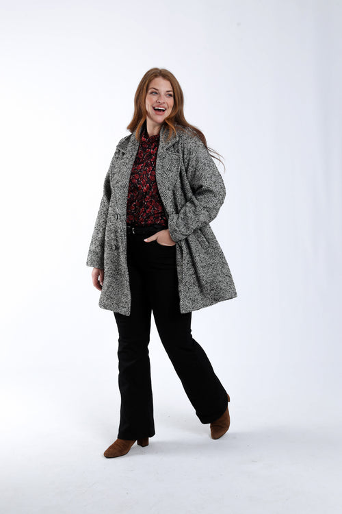 Halflange jas met chevronmotief-Paprika-8