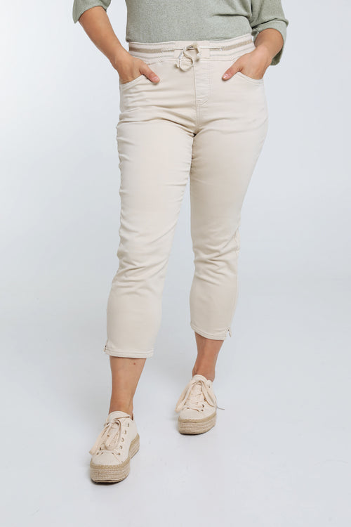 Beige / 40-Paprika-2