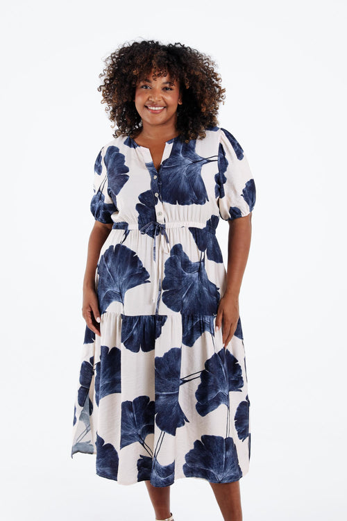 Langjurige jurk van viscose met bladerenprint-Paprika-1