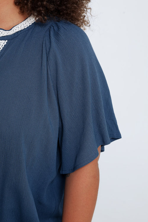 Effen viscose blouse met macramé-Paprika-5