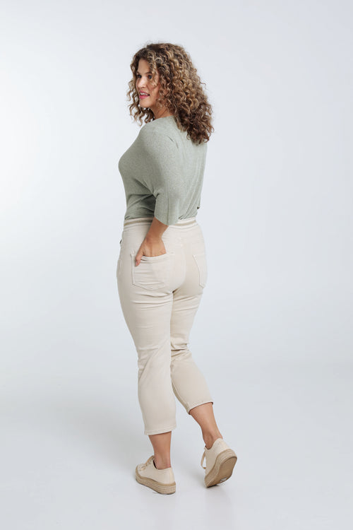 Beige / 40-Paprika-2