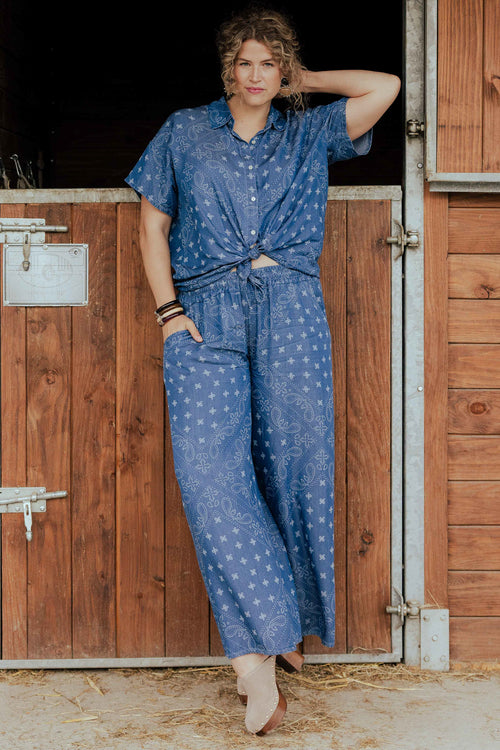 Wijde broek van lyocell met bandana-print-Paprika-1