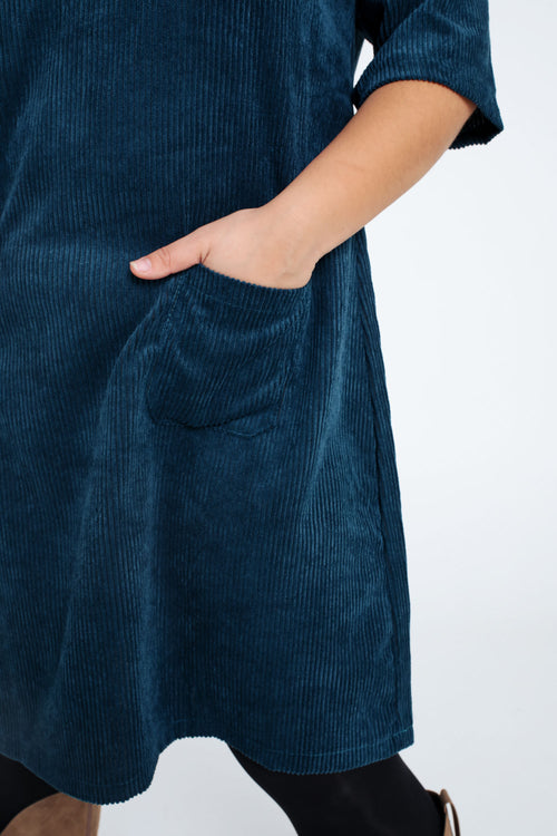 Korte, effen corduroy jurk met opgestikte zakken-Paprika-5